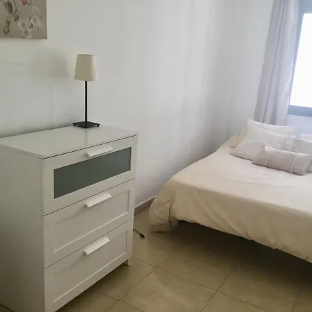 Ocean View, Roof Top Terrace 2 Bed *
